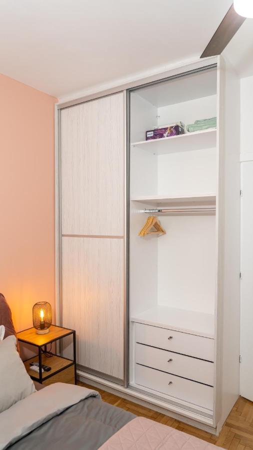 Modern Studio Chiou Атина Екстериор снимка