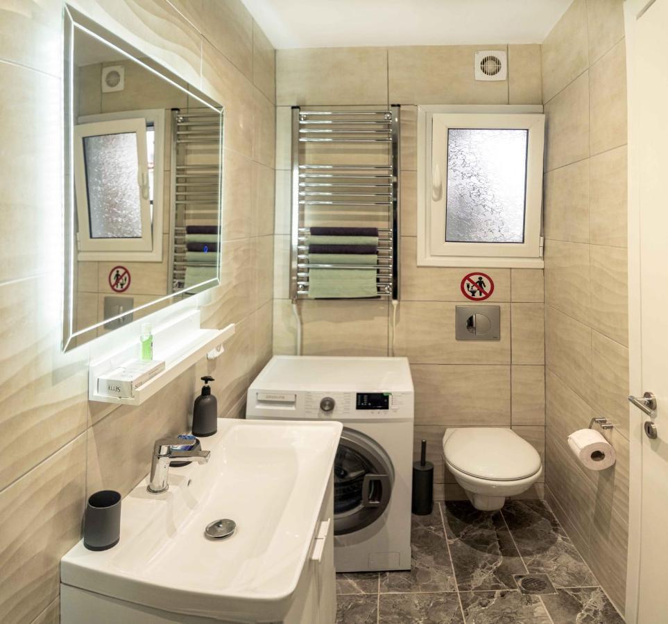 Modern Studio Chiou Атина Екстериор снимка